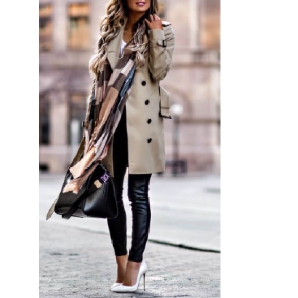 Meet your Posher, Roxana - Picture 1 of 1